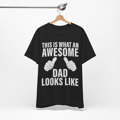 PrintYouDay: Custom "This is What an Awesome Dad Looks Like" T-Shirt