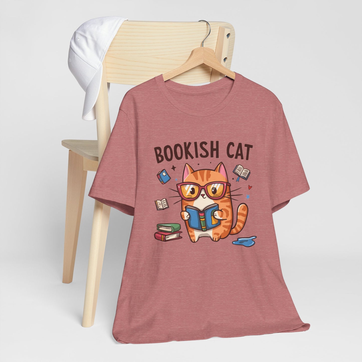 Bookish Cat T-Shirt – Perfect Gift for Book Lovers and Cat Enthusiasts!