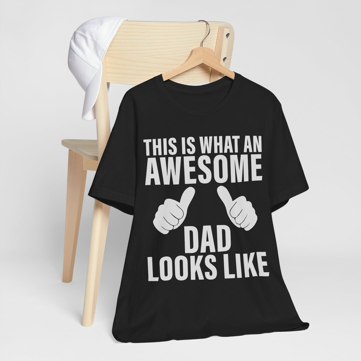 PrintYouDay: Custom "This is What an Awesome Dad Looks Like" T-Shirt